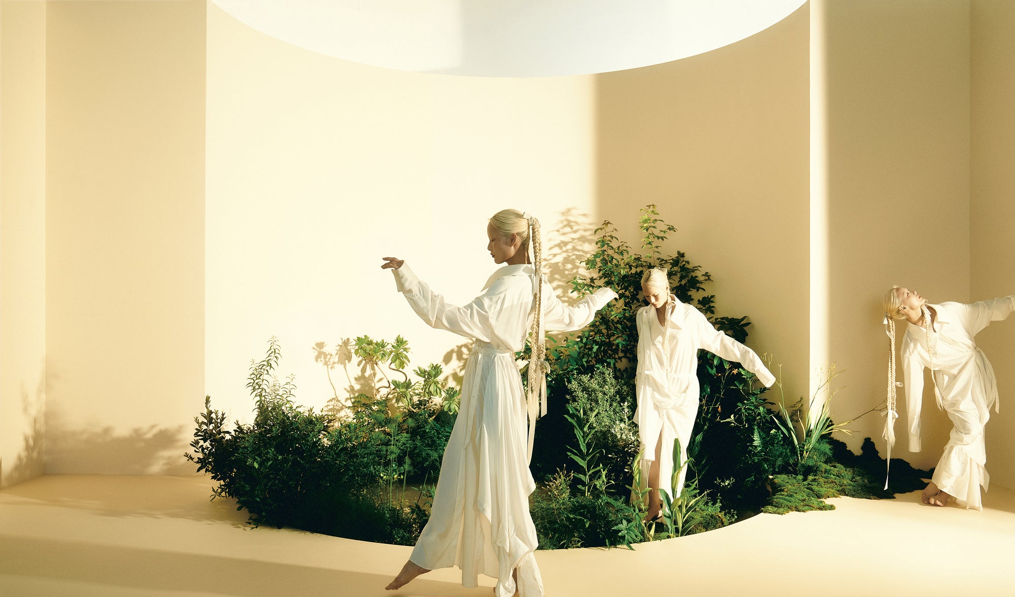 A sense of pause and weightlessness in a movement