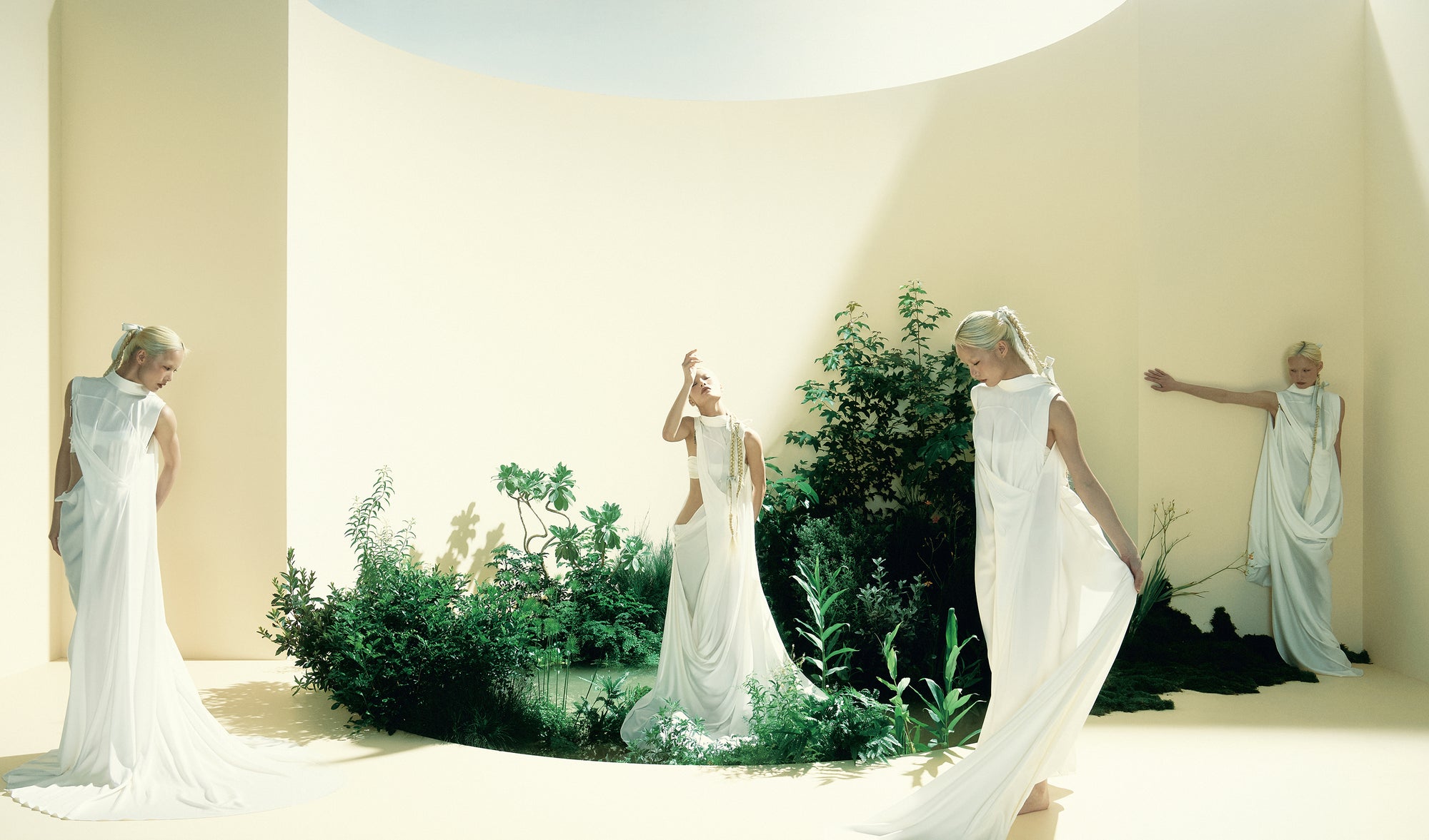 A sense of pause and weightlessness in a movement